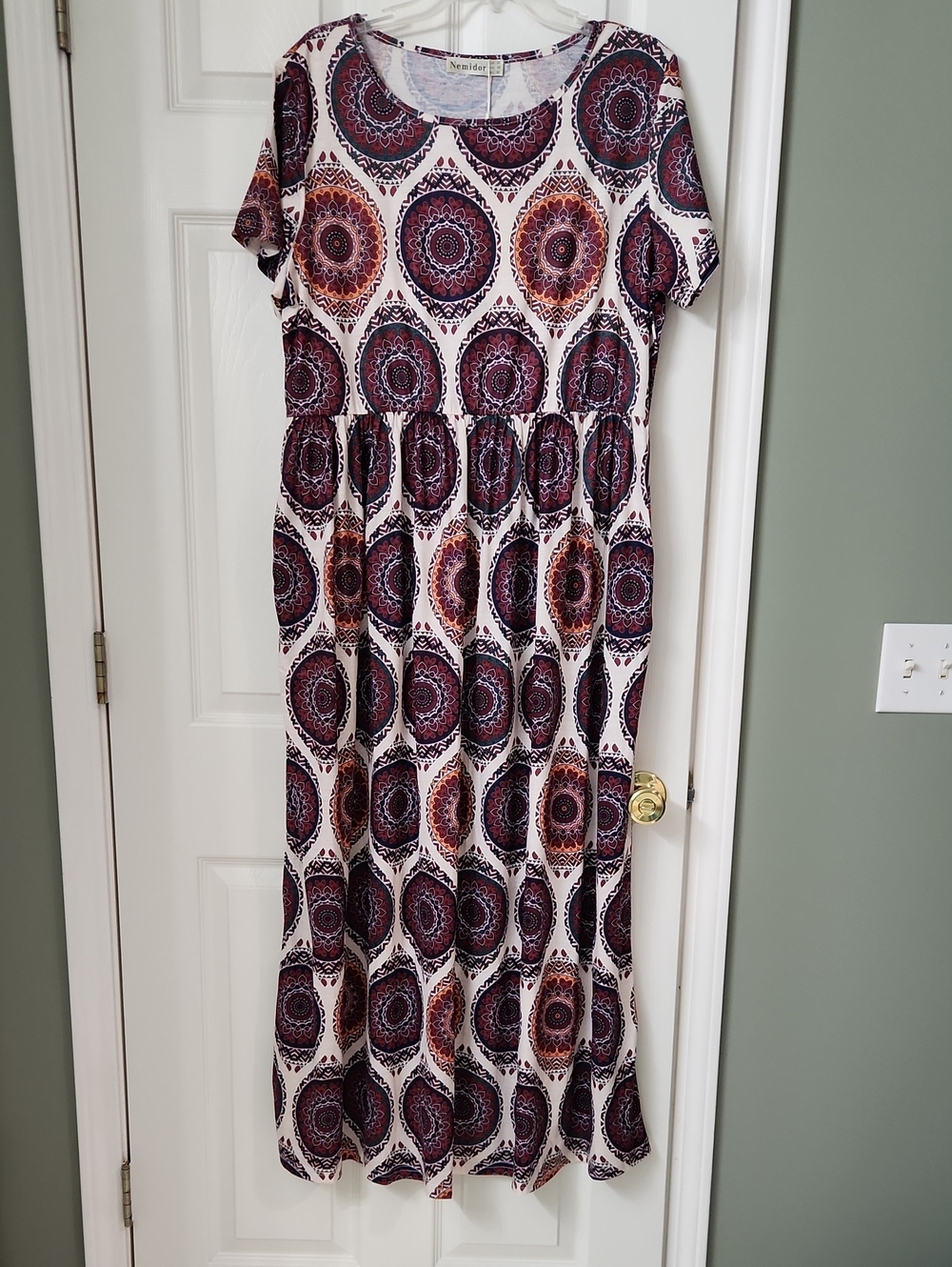 Women's Cream and Burgundy Medallion Maxi Dress